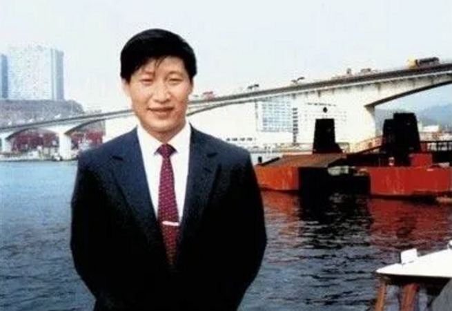 他对每个人都抱着一颗真诚的心