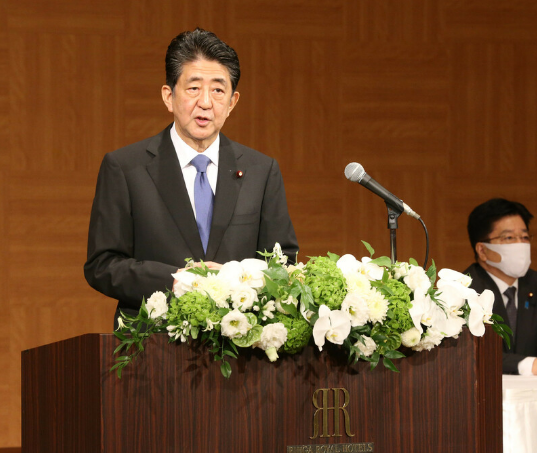 安倍未提盂兰盆节控制返乡 日本长假首日多地疫