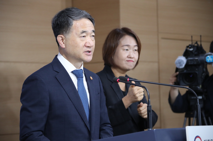 疫情还没过！韩国医学界举行大罢工 抗议医学院