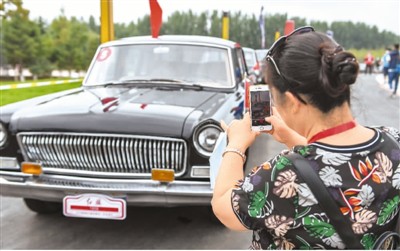 销量同比翻番圈粉年轻群体 红旗车驶入寻常百姓