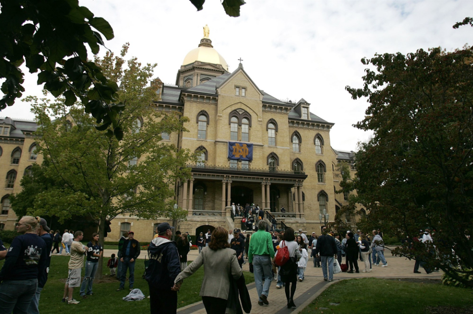 美国一大学返校8天近150名学生确诊 校长叹：病毒