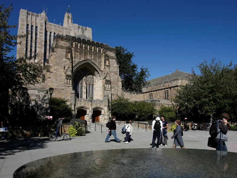 耶鲁大学员工警告：开学或有人染疫死亡 校园生