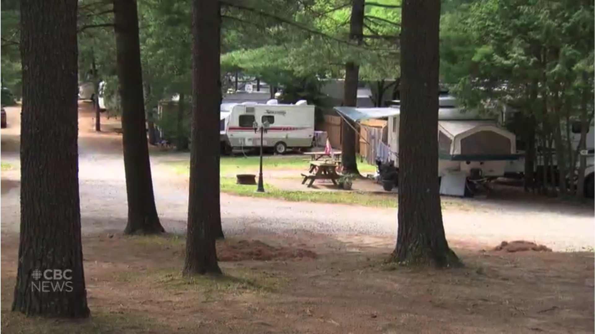 加拿大野外露营者激增 遗留垃圾污染环境影响野