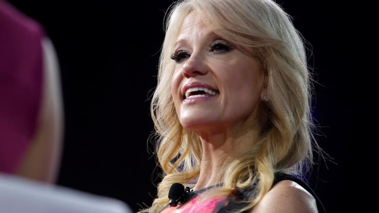 美国总统顾问康威宣布于本月底离职 希望回归家