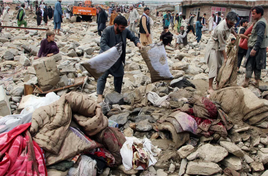 阿富汗洪水造成至少100人死亡 数百房屋被毁