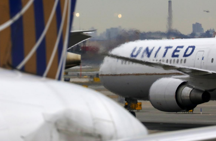 政府不给钱，美联航或进行史上最大规模飞行员