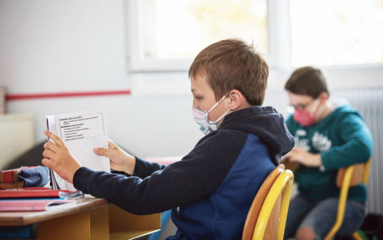 法国9月1日如期开学  11岁以上学生全面佩戴口罩