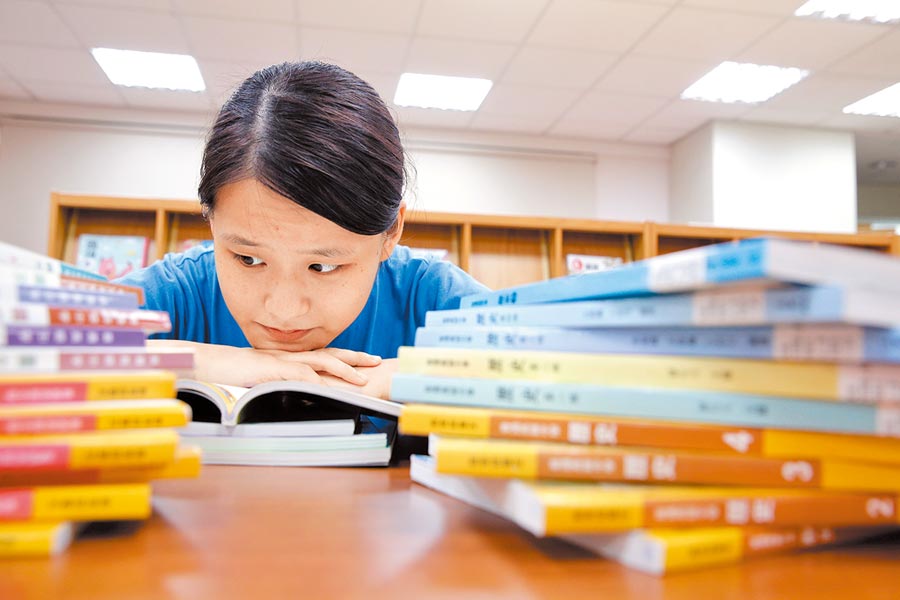 台湾历史教材简化“令人发指” 台媒：不尊重历