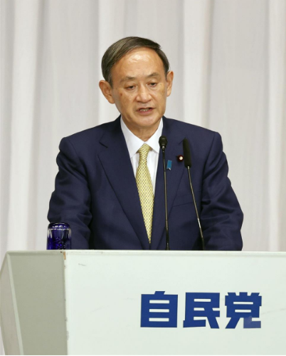 菅义伟称“只要努力就能立志当首相” 引发日本