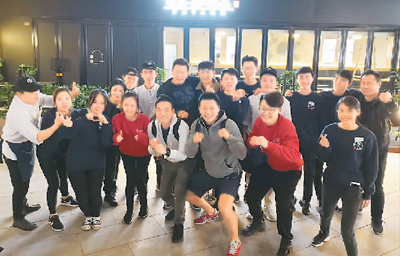 海归“美食夫妻店”