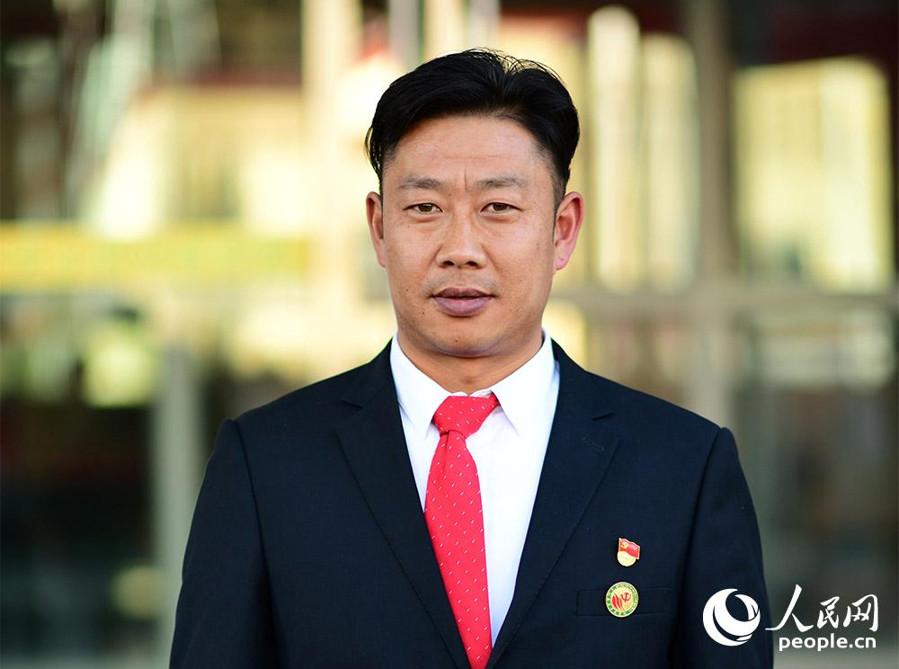 玉树:打造“感党恩、听党话、跟党走、敢担当”的基层干部队伍