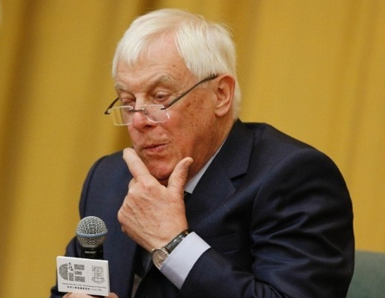 彭定康对台湾问题指手画脚 被斥过气政客刷存在