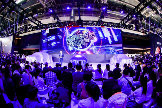 1601100525820180.png 【新闻通稿】撸猫遛狗开坦克 长城汽车燃爆2020北京车展390.png