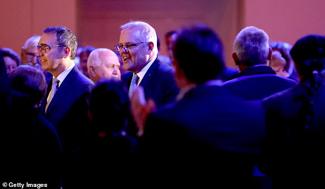 双标？澳这州疫情期婚礼仅限150人 总理开会人数