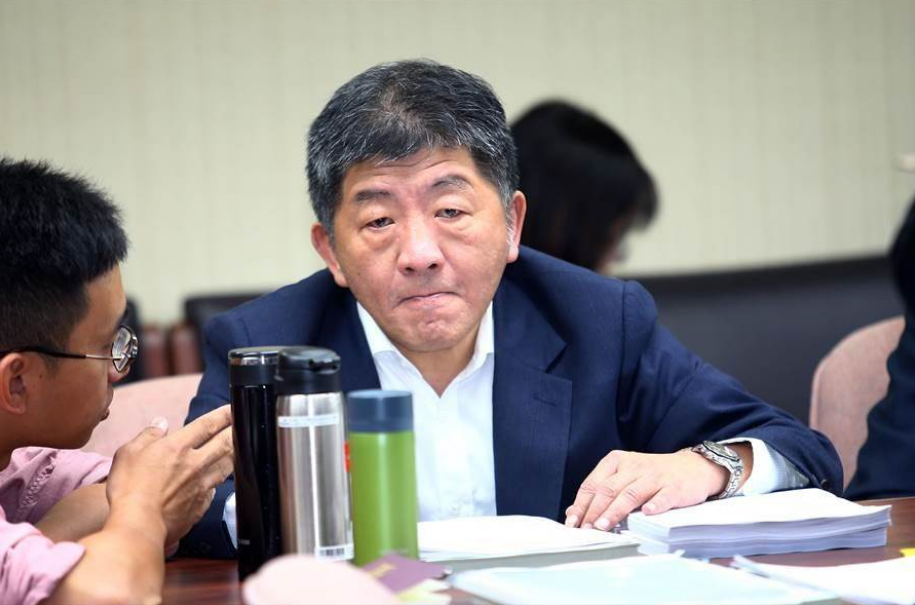 台当局抹黑大陆疫苗遭批 港媒叹：民进党把路走