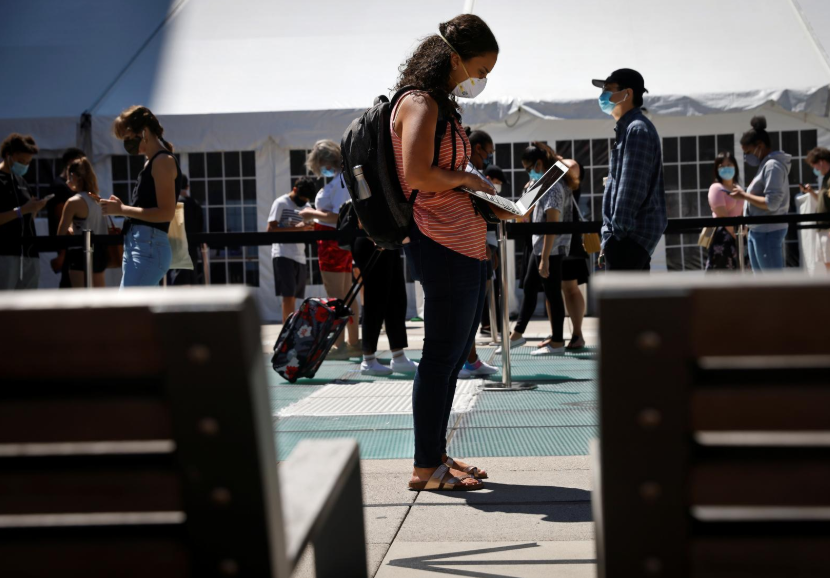 美国8月年轻人新冠病例增加55％ CDC要求大学加强