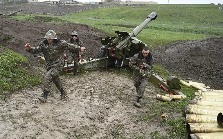 停火生效前，亚阿互相指责对方发动“猛烈袭击