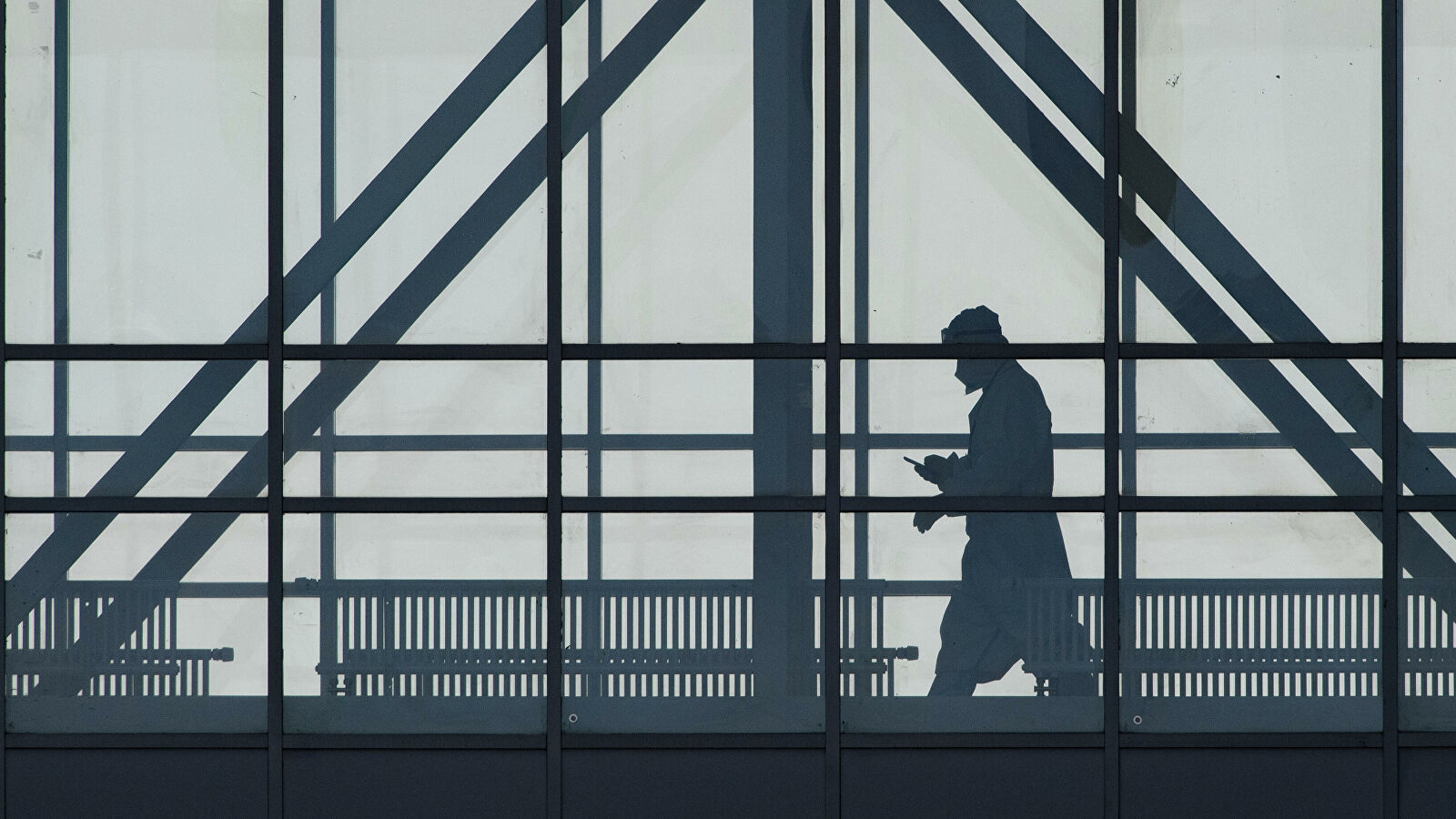 外媒：荷兰报告全球首例二次感染死亡病例