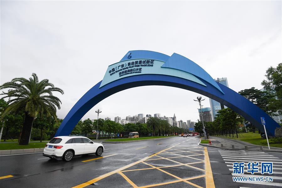 (新华全媒头条·图文互动)(14)创造新时代中国特色社会主义的更大奇迹——以习近平同志为核心的党中央关心经济特区发展纪实 (新华全媒头条·图文互动)(14)创造新时代中国特色社会主义的更大奇迹——以习近平同志为核心的党中央关心经济特区发展纪实