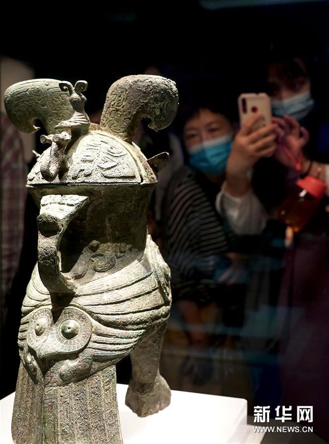 国宝妇好鸮尊三千年前的私人定制