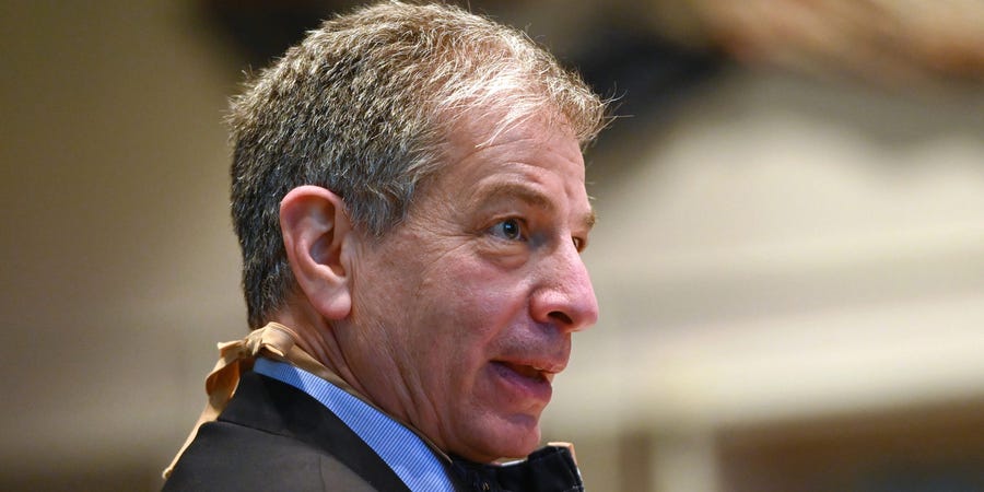 美国一市长宣布辞职 被前女友揭发在未成年网站