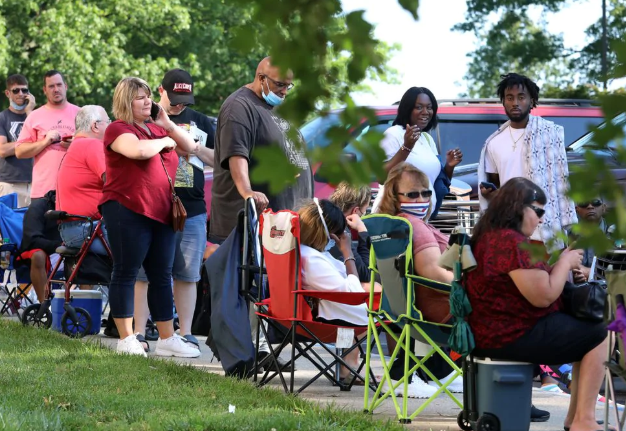 数读10月15日全球疫情：全球日增确诊首超42万例