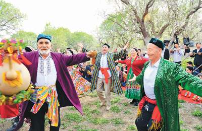 我的生命沉浸在十二木卡姆中