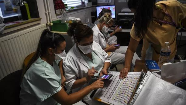 法国日增新冠患者逾5万例 地区封锁呼声渐高