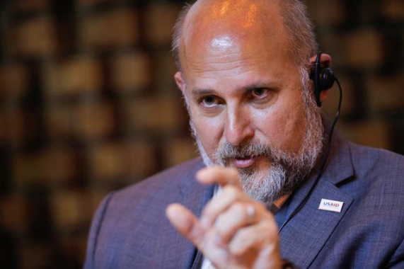 美国际开发署代理署长感染新冠 上班几乎不戴口