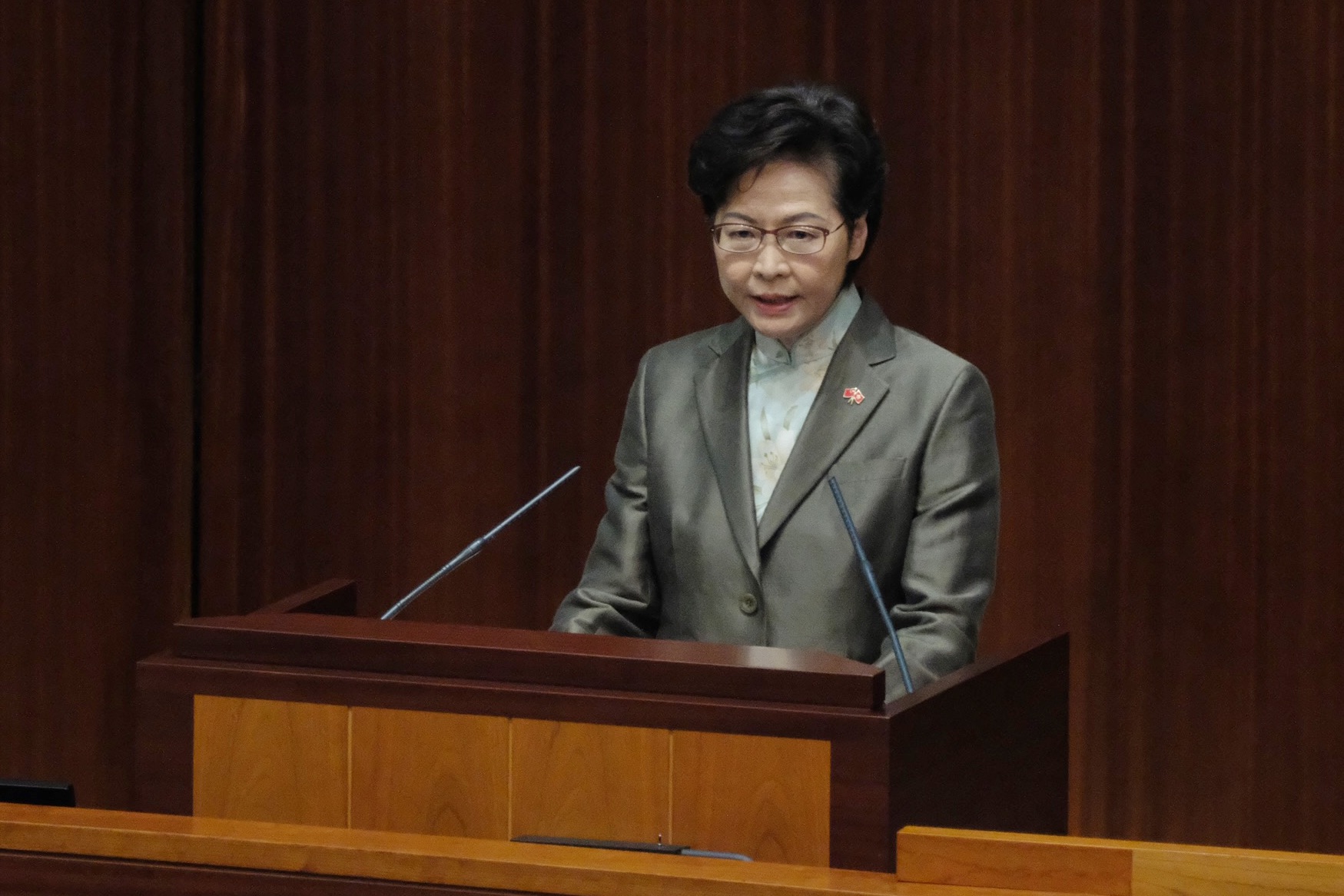 林郑月娥：宪制秩序下特首为议员监誓无可厚非