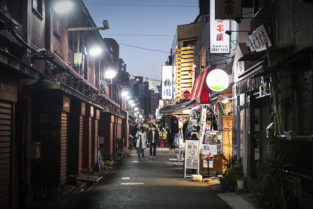 累计新冠肺炎确诊病例超24万 日本考虑再次宣布紧急状态