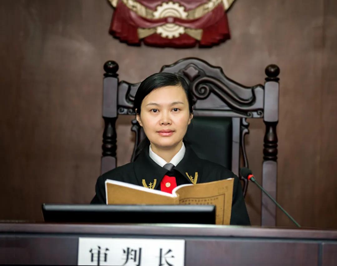 湖南省高级人民法院审判监督第一庭原副庭长,三级高级法官周春梅.