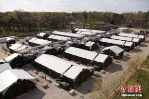 加拿大多伦多一医院将停车场改建方舱医院