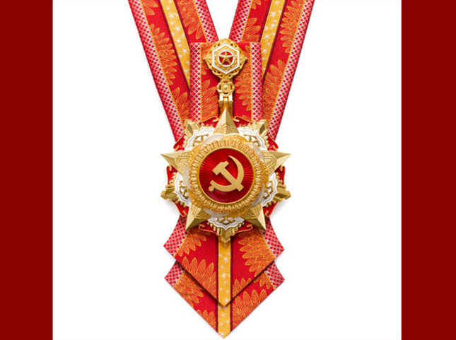 揭秘“七一勋章”是如何铸成的