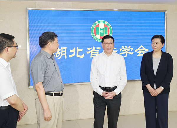 湖北省委书记应勇在汉调研政法工作建设更高水平法治湖北平安湖北