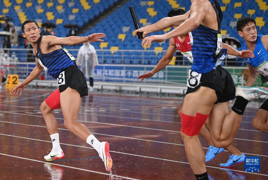 全运会-田径男子4x400米接力决赛:四川队获得冠军