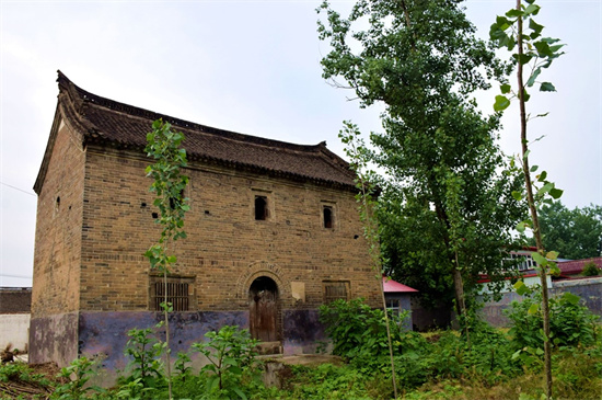 文旅家园 正文嫘祖镇位于西平县西北部,距西平县城35公里,驻马店