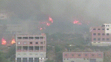 PXKVHGc9LpHWbXRV (1).gif