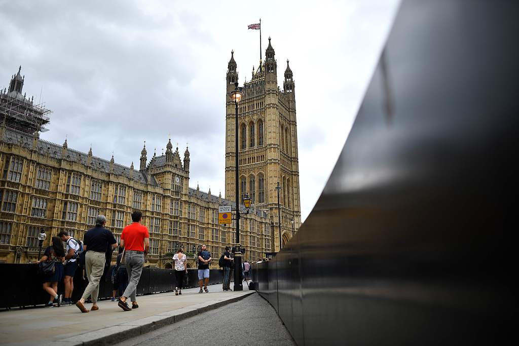 英媒:两名毒贩在英国议会大厦内被捕 多人持有毒品一同归案