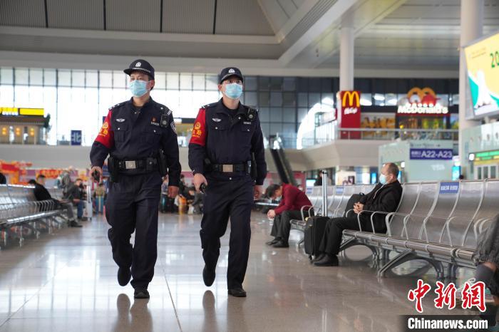 ������·������Ѱ�����ˡ������յ��ÿͽ���116��