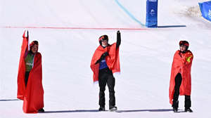 一举改写历史！残奥单板滑雪中国队创造“名场面”