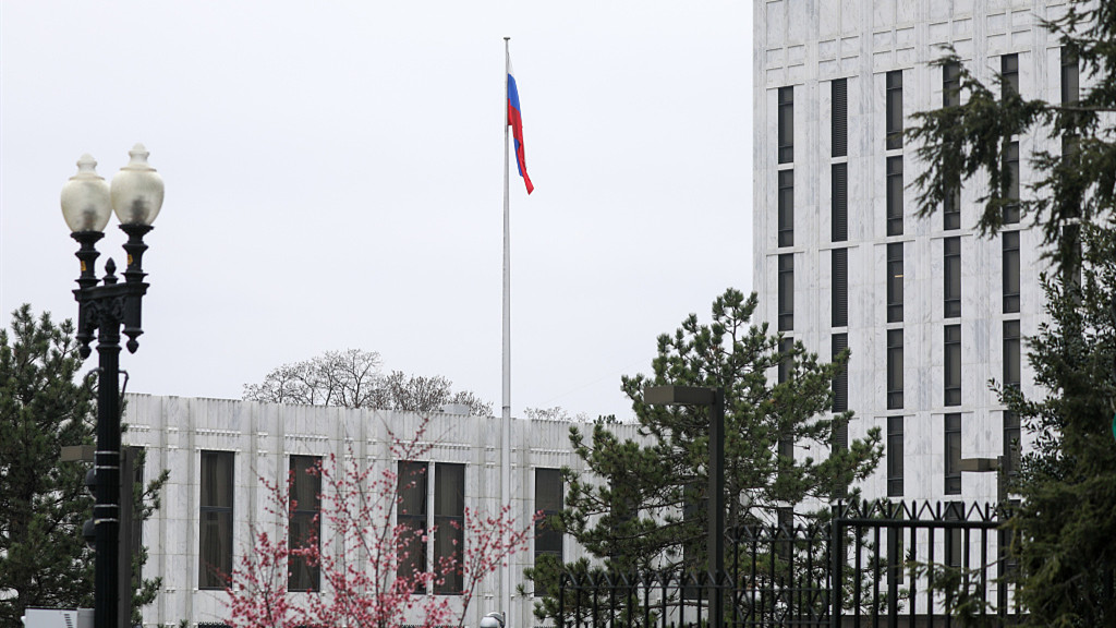 俄罗斯宣布驱逐45名波兰驻俄外交人员 欧盟向乌方递交有关欧盟候选国地位的调查问卷