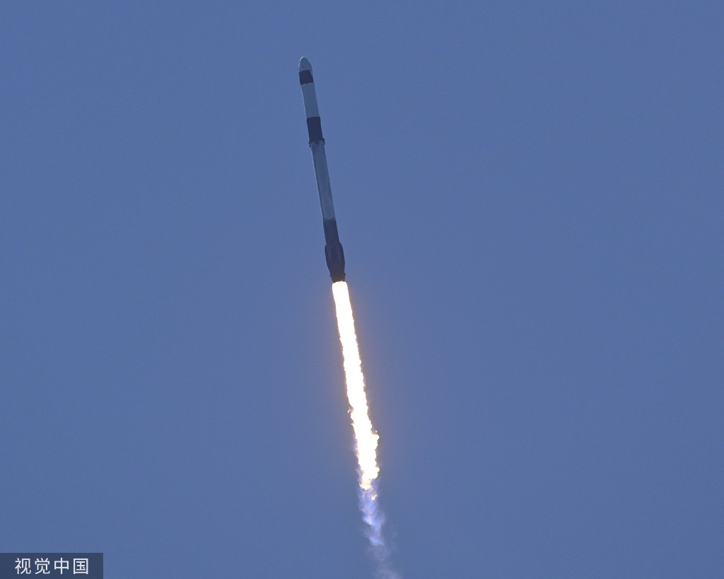 美国“龙”飞船首次携“全私人”宇航团队前往国际空间站