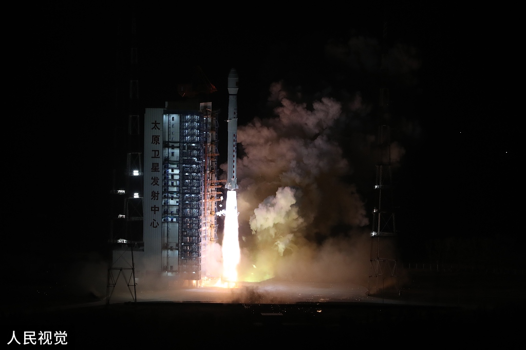 我国成功发射大气环境监测卫星