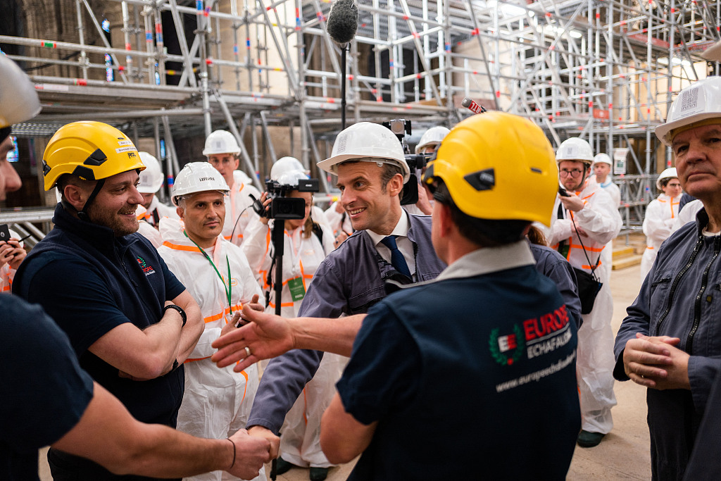 法国总统：巴黎圣母院有望于2024年重新开放