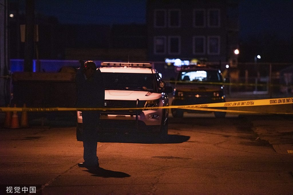 美国匹兹堡聚会枪击致2死多伤