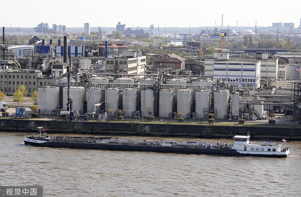 德媒：德国经济衰退风险明显提高