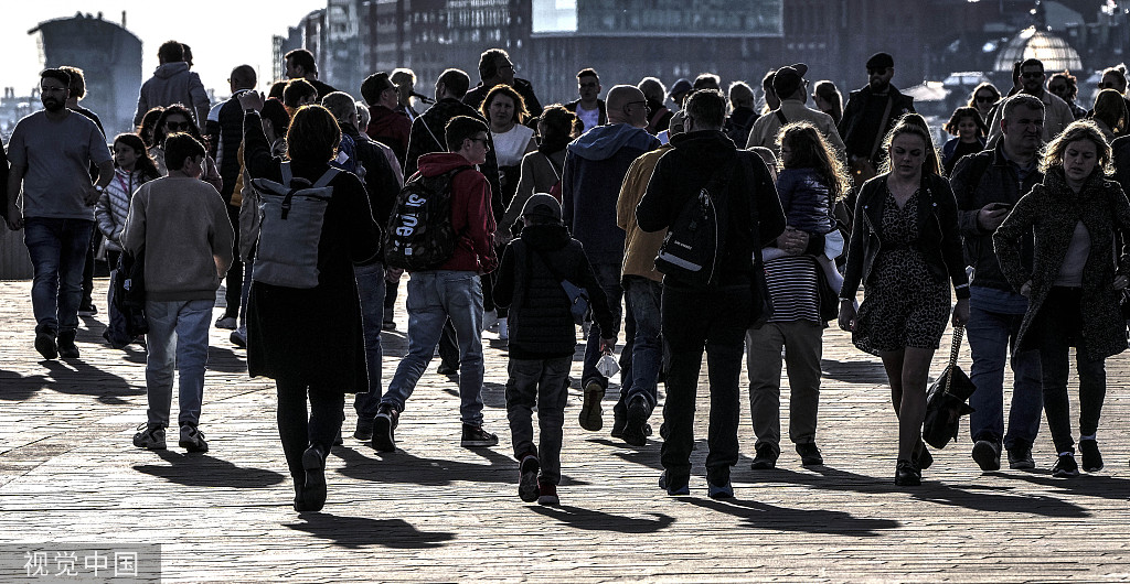 德媒：德国经济衰退风险明显提高