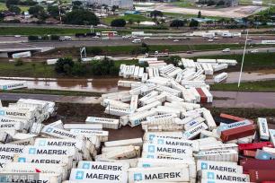 洪灾已致400余人死亡 南非政府分三阶段救灾