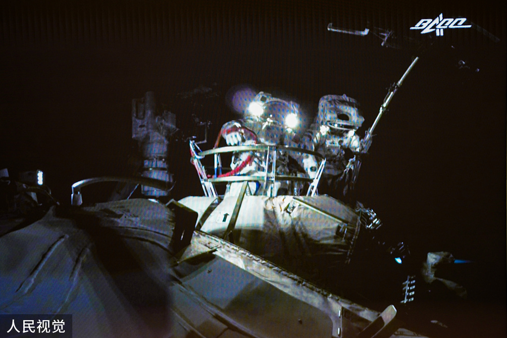 第七个中国航天日 回望历任航天员“巡天”飒爽英姿